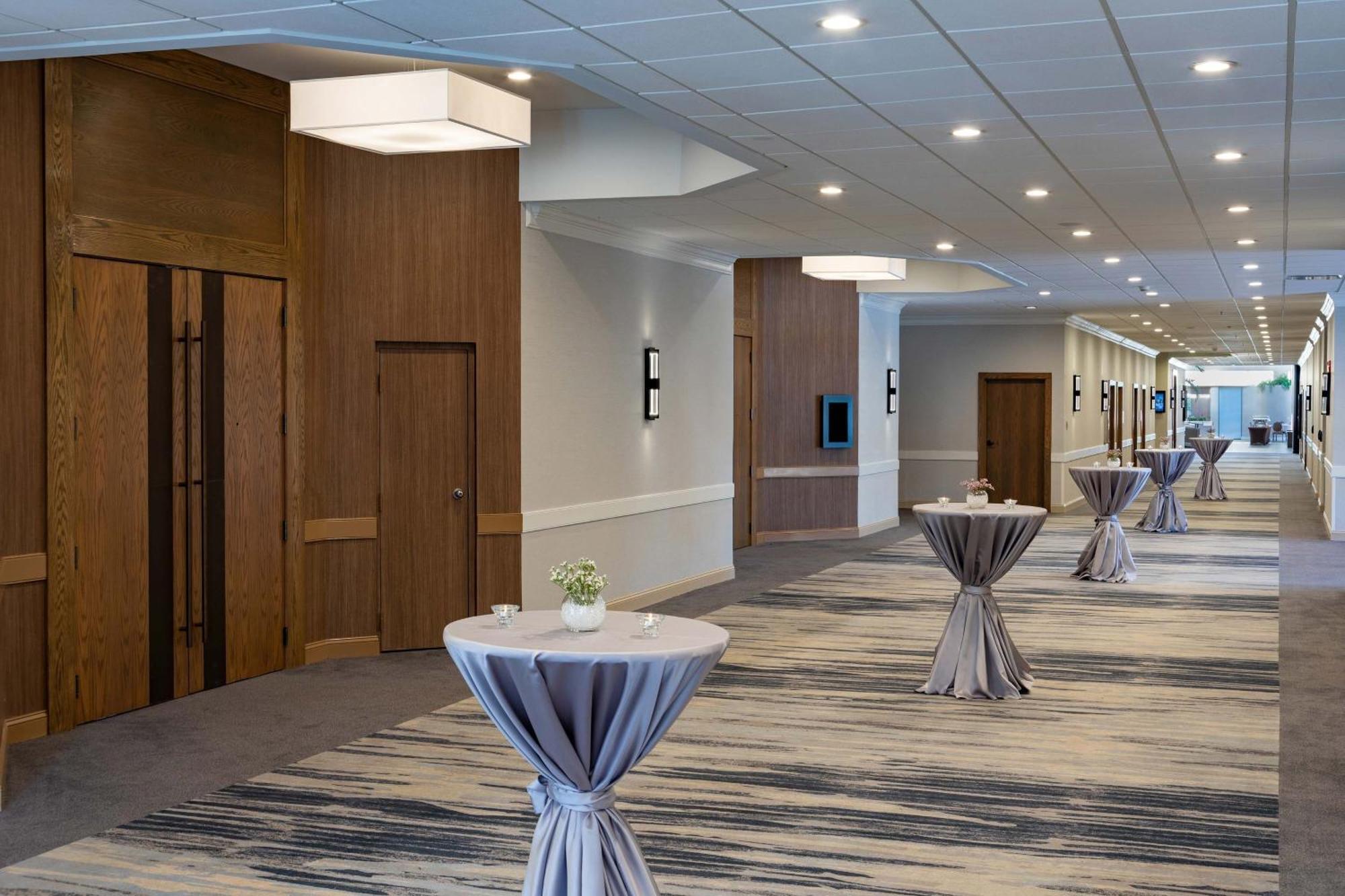 Sheraton Charlotte Airport Exterior foto