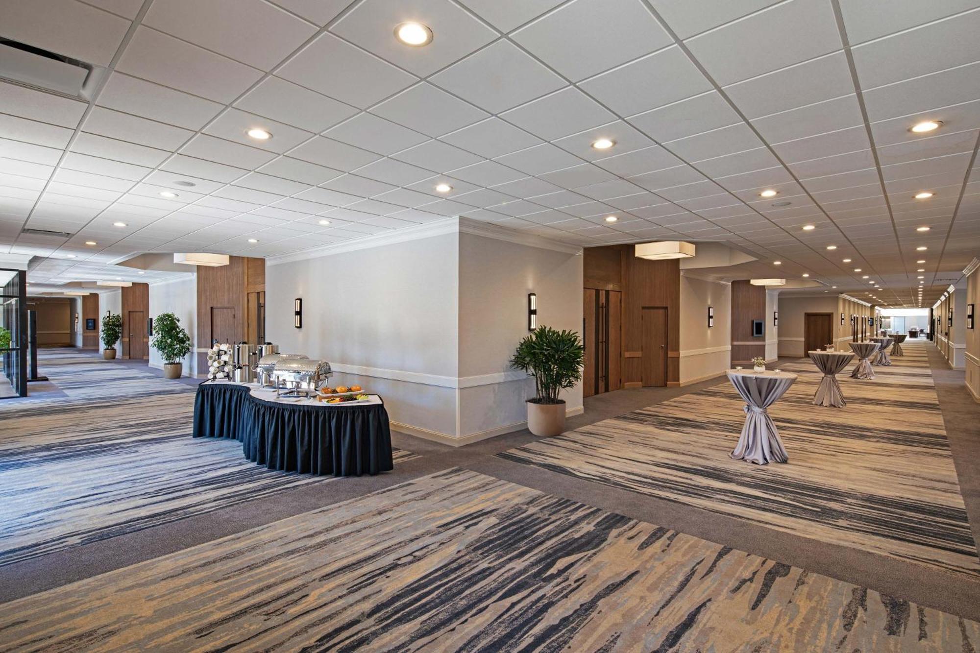 Sheraton Charlotte Airport Exterior foto