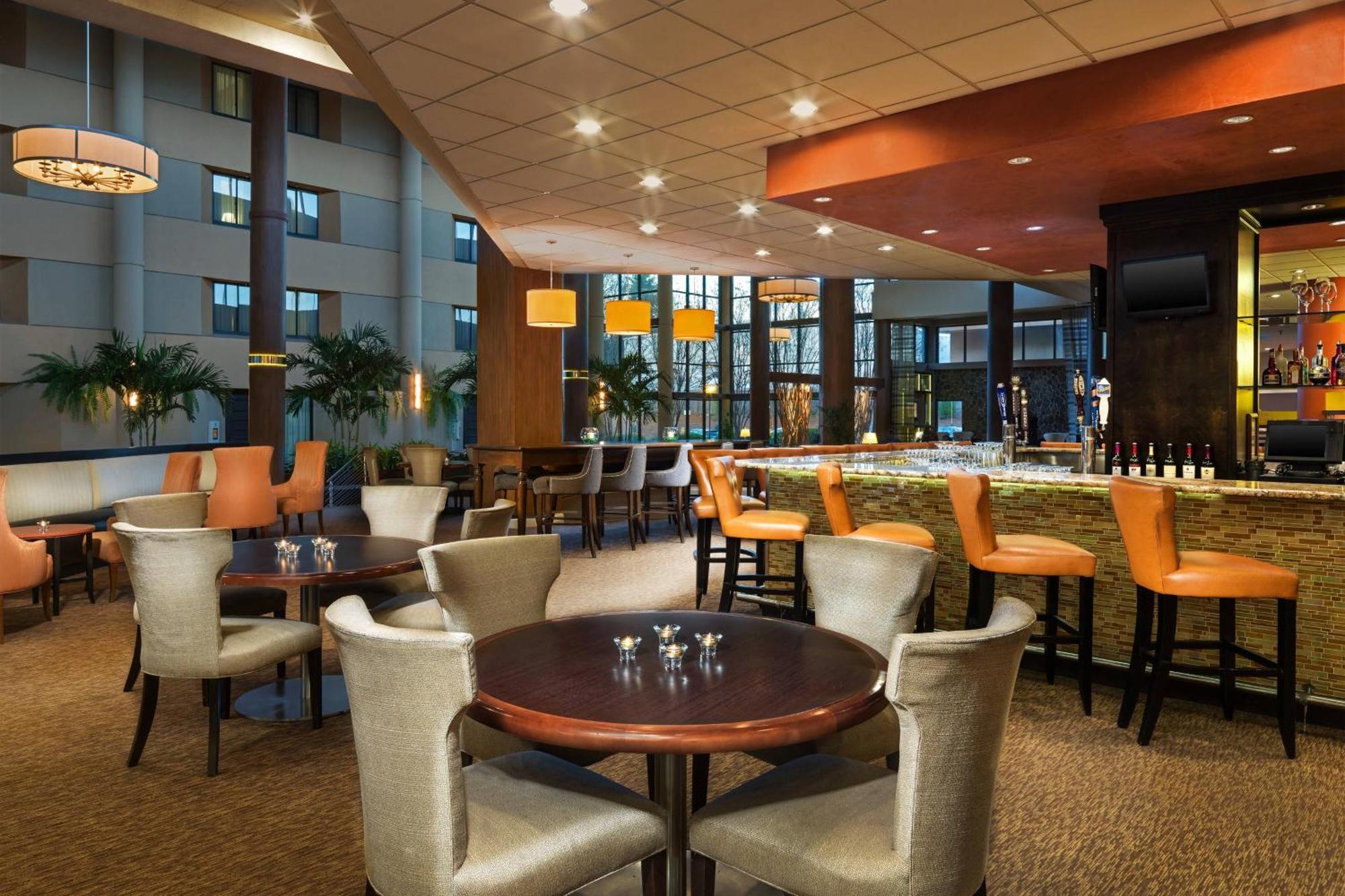 Sheraton Charlotte Airport Exterior foto